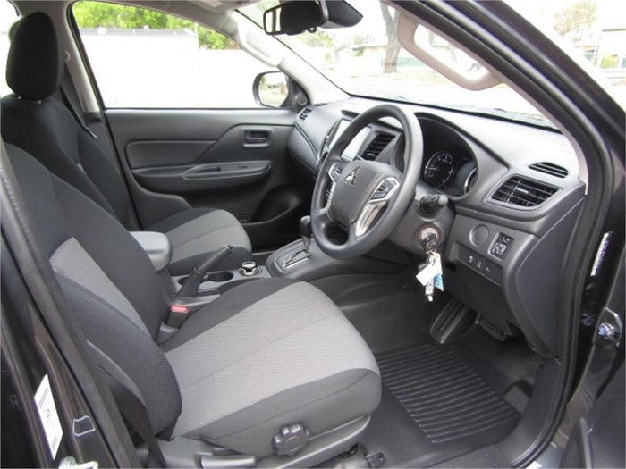 2023 Mitsubishi Triton GLX