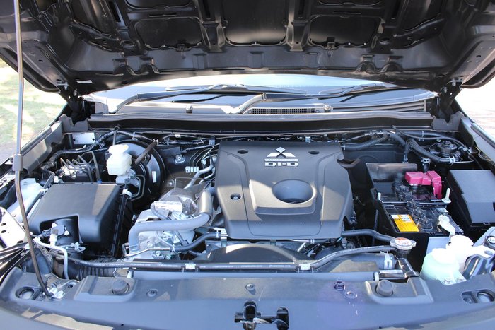 2023 Mitsubishi Triton GLX