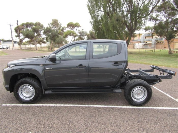 2023 Mitsubishi Triton GLX