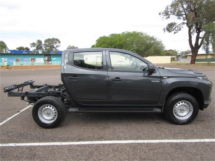 2023 Mitsubishi Triton GLX