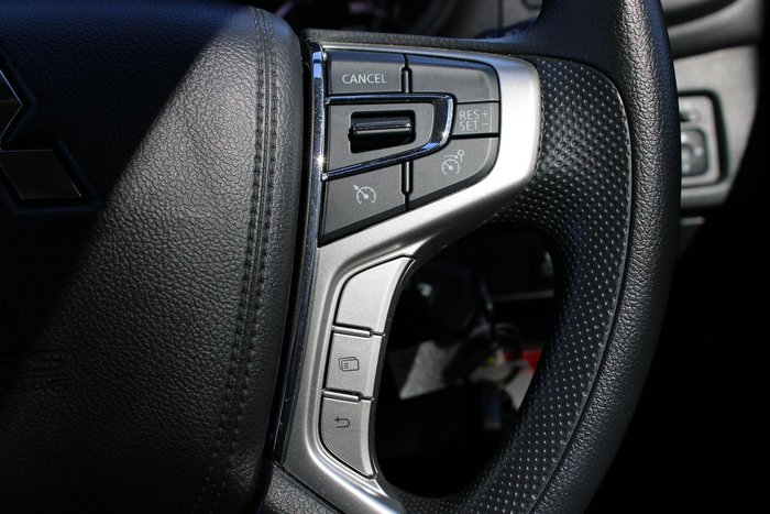 2023 Mitsubishi Triton GLX