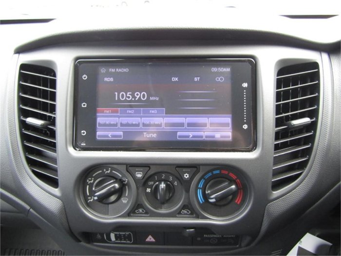 2023 Mitsubishi Triton GLX