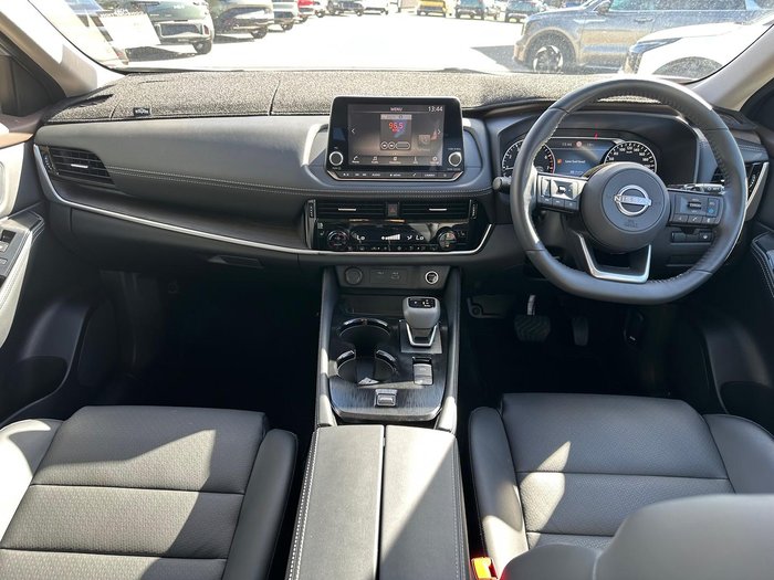 2024 Nissan X-TRAIL ST-L