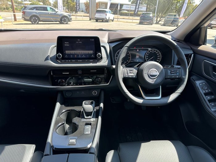 2024 Nissan X-TRAIL ST-L