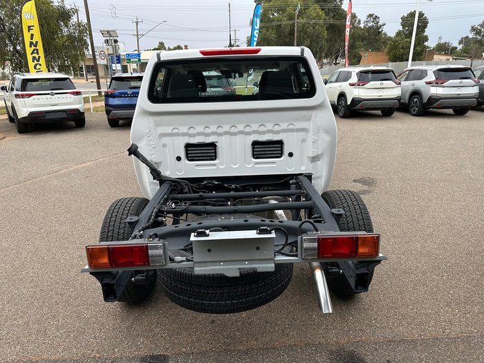 2024 Nissan Navara SL