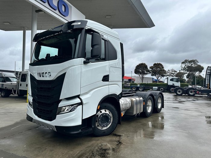 2024 Iveco S-Way AS700