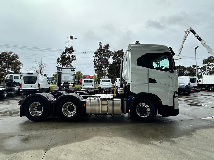 2024 Iveco S-Way AS700