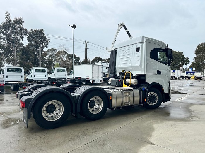 2024 Iveco S-Way AS700