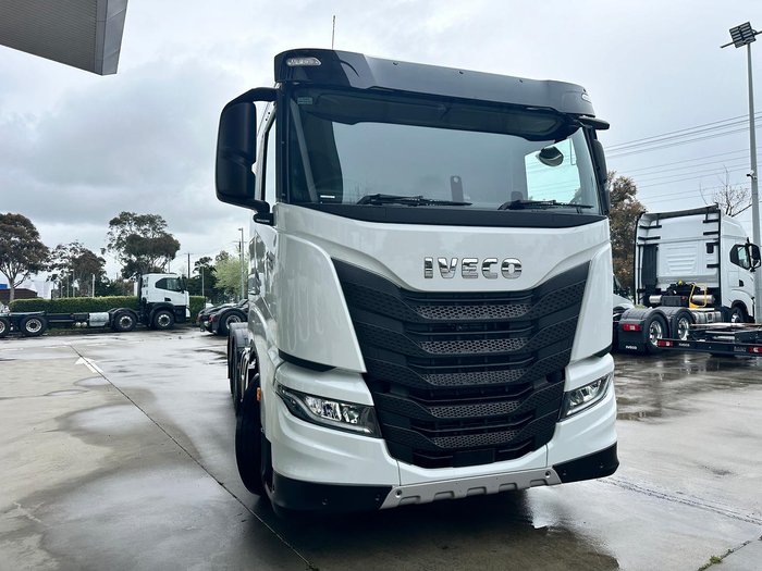 2024 Iveco S-Way AS700