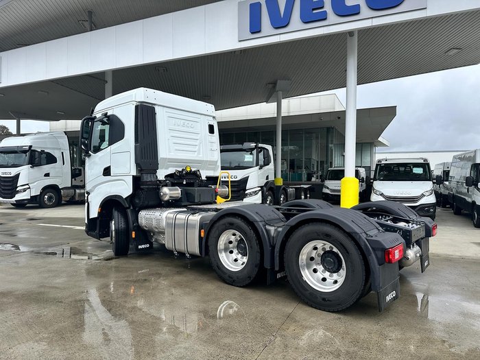 2024 Iveco S-Way AS700