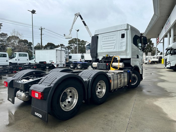 2024 Iveco S-Way AS700