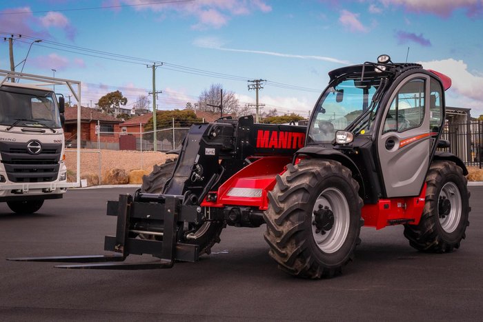2024 Manitou Mlt-X 737 130 Red