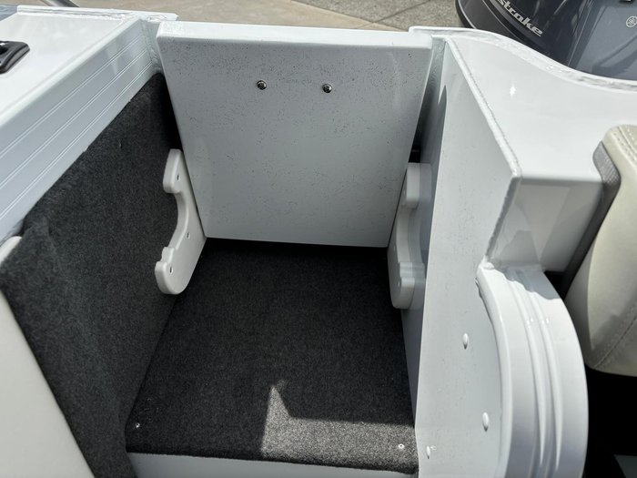 2025 QUINTREX 520 Cruiseabout Pro