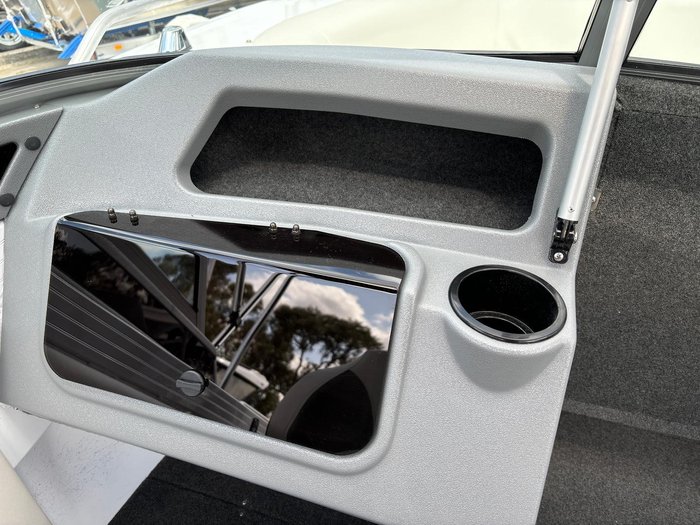 2024 QUINTREX 520 Cruiseabout Pro