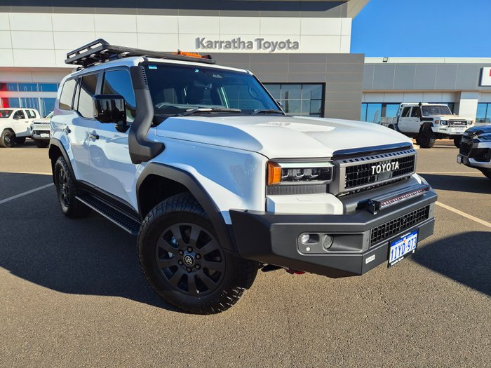 2024 Toyota Prado Altitude White