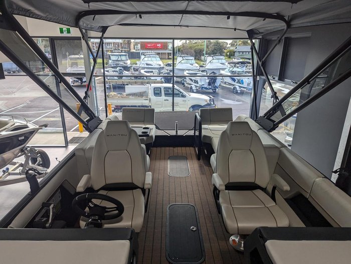 2024 Manitou Explore 22 Max Switchback