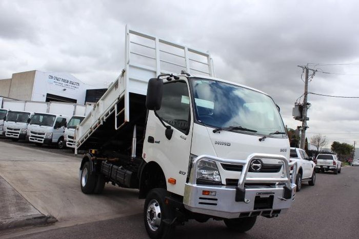 2022 Hino 817 4X4 300/ 817 - 4x4 WHITE