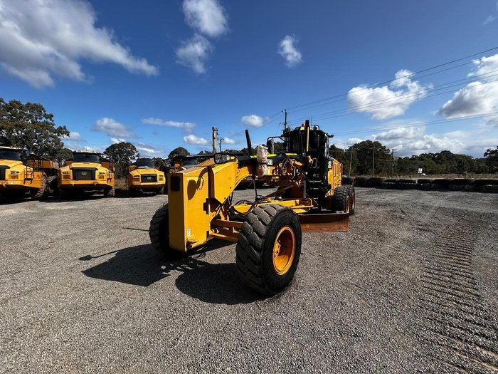 2014 Caterpillar 140M2 Yellow