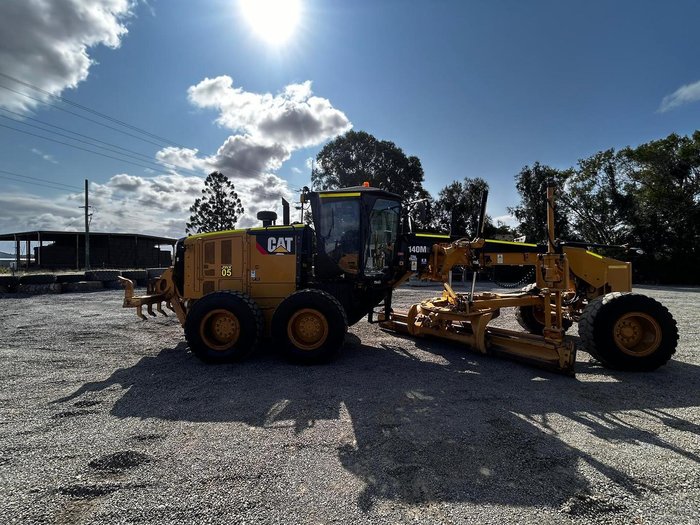 2014 Caterpillar 140M2 Yellow