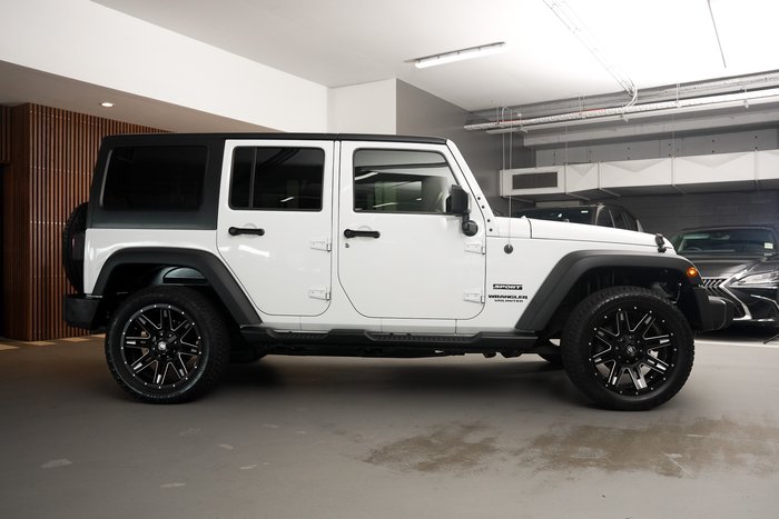 2017 Jeep Wrangler Sport