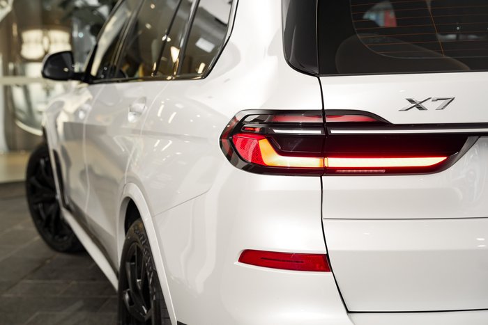 2023 BMW X7 xDrive40d M Sport