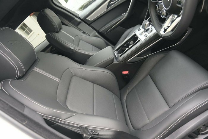 2024 Jaguar F-PACE P250 R-Dynamic S X761 MY25 AWD Fuji White