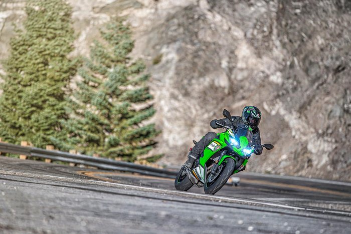 2025 Kawasaki Ninja 650L (LAMS) KRT Edition Ninja Green