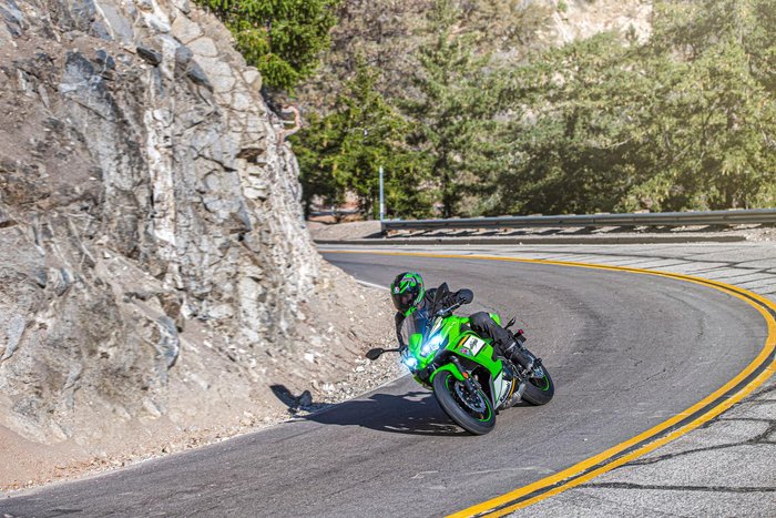 2025 Kawasaki Ninja 650L (LAMS) KRT Edition Ninja Green