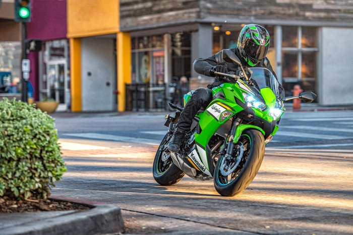 2025 Kawasaki Ninja 650L (LAMS) KRT Edition Ninja Green