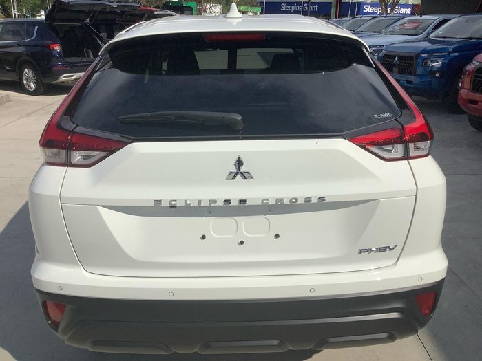 2024 Mitsubishi Eclipse Cross PHEV ES