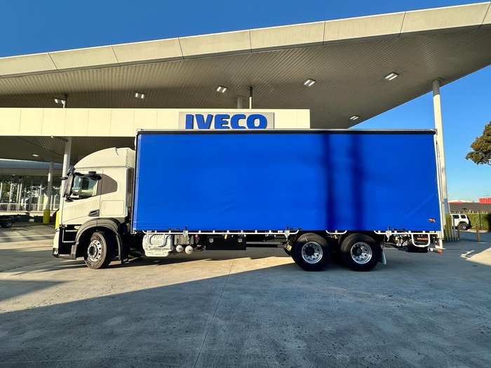 2024 Iveco S-Way AT230