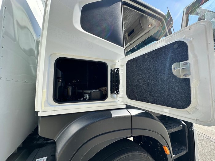2024 Iveco S-Way AT230 White