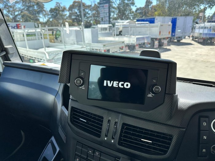 2024 Iveco S-Way AT230 White