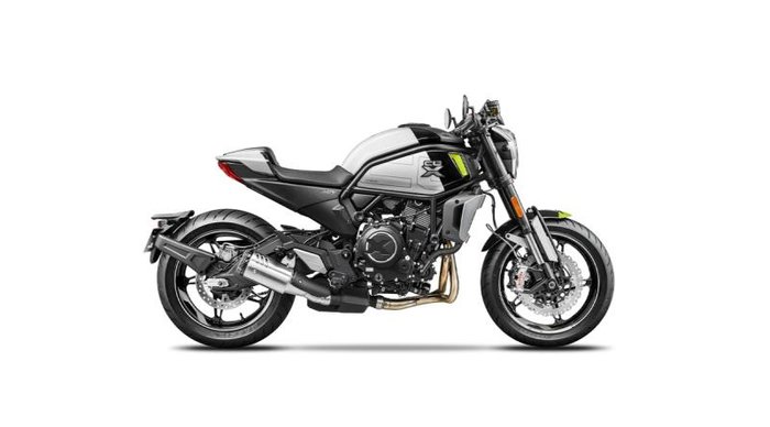 2021 CFMOTO 700CL-X SPORT NEBULA WHITE