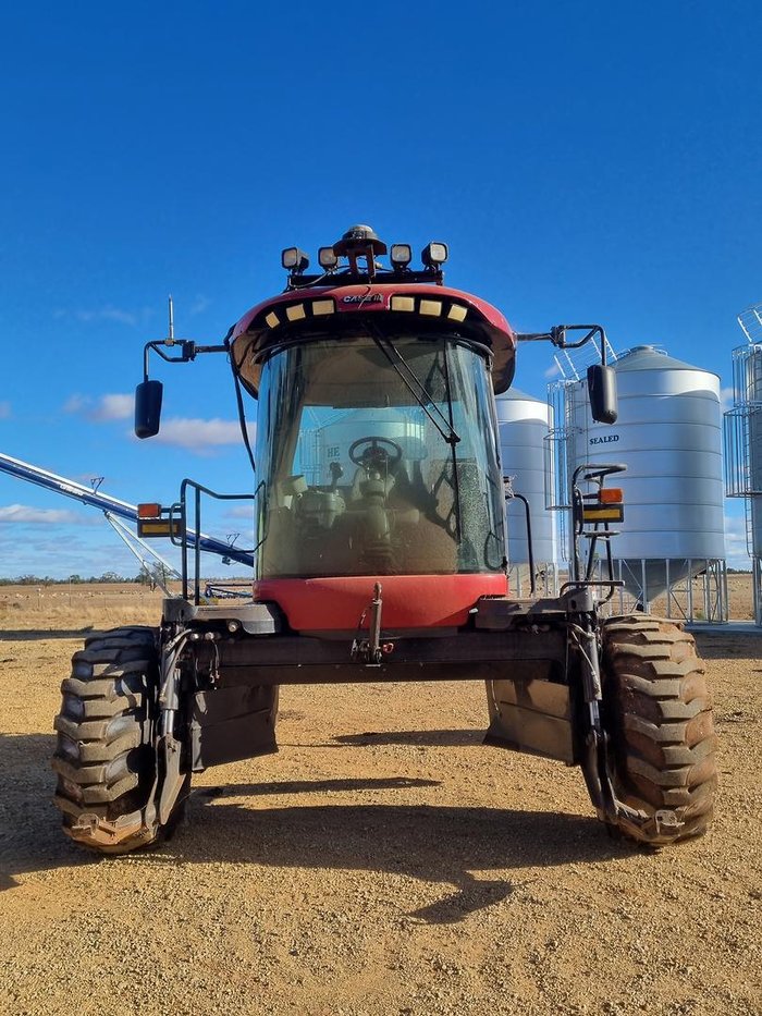 2011 CASE IH Wd2303 Red