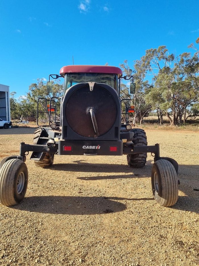 2011 CASE IH Wd2303 Red