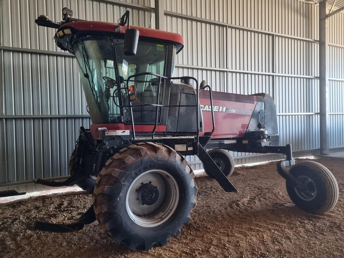 2011 CASE IH Wd2303 Red