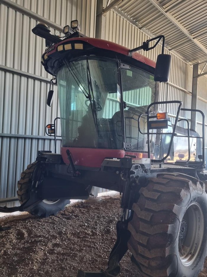 2011 CASE IH Wd2303 Red