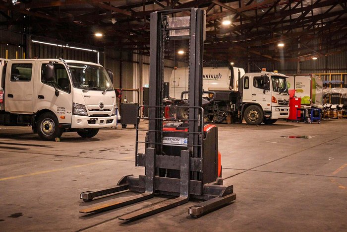 2012 Toyota Staxio Swe120s Power Stacker Orange