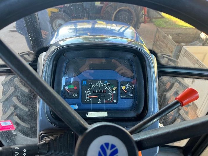 2005 New Holland Td90d