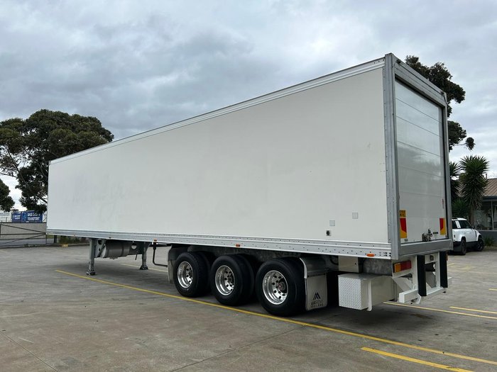 2007 Maxitrans St3 Od 24 Pallet -18 High Cube Reefer, Roller Door 4.3M 