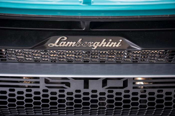 2023 Lamborghini Huracan STO 724 MY23 BLUE