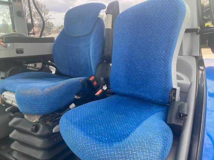 2016 New Holland T6.140