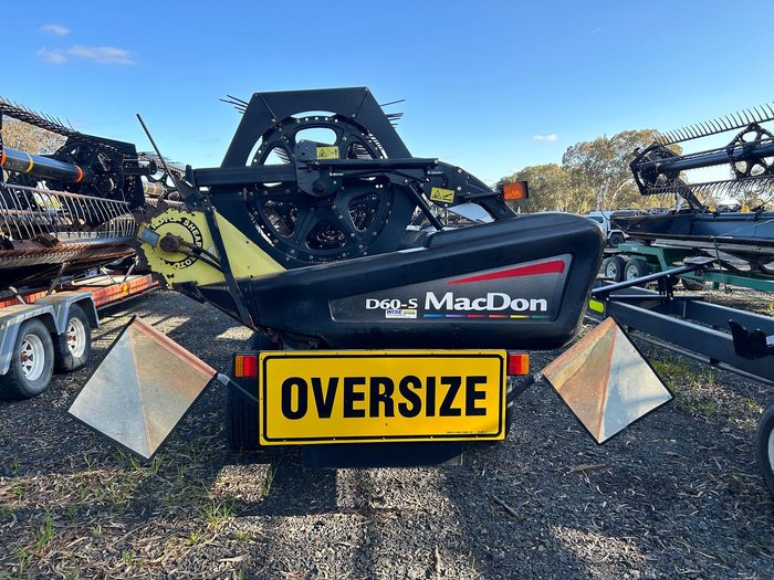 2012 MacDon D60 25Ft