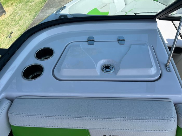 2015 Nautique Ski Nautique 200 Open Bow