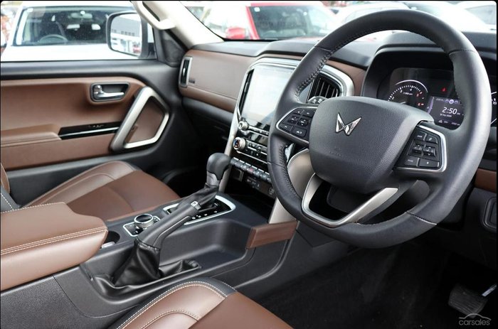 2024 Mahindra Scorpio Z8L