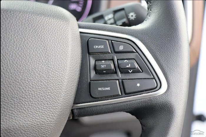 2024 Mahindra Scorpio Z8L