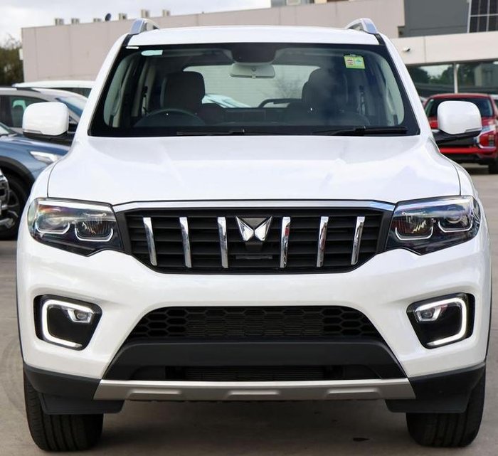2024 Mahindra Scorpio Z8L