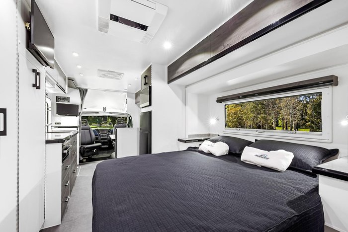 2026 Paradise MotorHomes SL CLUB DELUXE (TAKING ORDERS FOR 2026)
