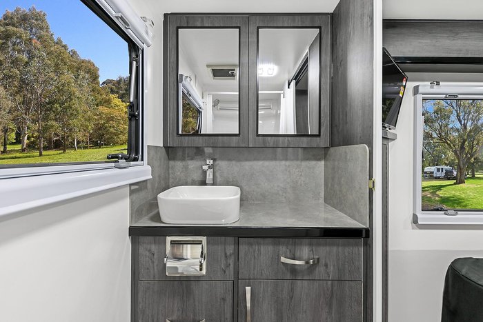 2026 Paradise MotorHomes SPARK SERIES (TAKING ORDERS FOR 2026)